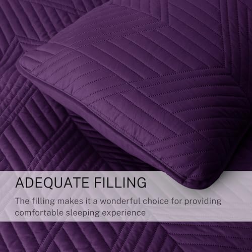 Exclusivo Mezcla Ultrasonic Full Queen Quilt Bedding Set, Lightweight Deep Purple Bedspreads Soft Modern Geometric Coverlet Set for All Seasons (1 Quilt and 2 Pillow Shams) - color: Deep Purple, size: Full/ Queen (90"x96")