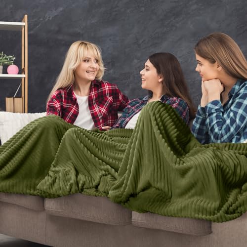 Buryeah 6 Pcs Flannel Throw Blanket Bulk 50 x 60 in Sleepover Blanket Outdoor Wedding Throw Lightweight, Oeko-tex Standard 100 Certified for Sofa Homeless Gifts (Army Green) - color: Army Green