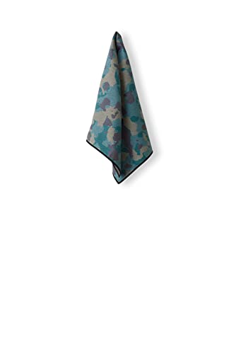 Nomadix Mini Towel - Perfect for The Gym, Biking, Hiking, Golf, & More - Made with Recycled Materials - Super Absorbent - Quick Dry - Sand Resistant - Camo Green - 40x16 in - color: Camo Green