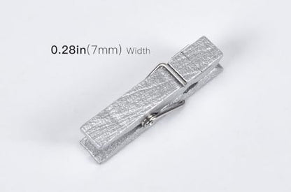 50pcs Silver Wooden Clothes Pins for Photos - 1.38inch Wood Clothespins Card Clips Photo Clips Clamp Natural Wooden Peg Pin Compatible Baby Shower,Gift Wrapping, Picture Hanging, Arts&Crafts - color: Silver, size: 3.5*0.7cm