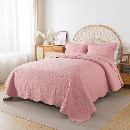 HoneiLife Queen Quilt Bedding Set - 3 Piece Microfiber Quilt Sets Lightweight Bedspreads Reversible Coverlets Rustic Bed Cover Floral Bedding Set All Season Quilts-Pink - color: Dusty Pink, size: Queen/Full-90"x96"