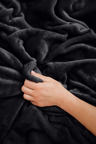 EverSnug Travel Blanket and Pillow - Ultra-Soft, Compact & Lightweight, 65x40 Inches, with Carry Case, Luggage Sleeve & Backpack Clip for Airplane Comfort (Black) - color: Black
