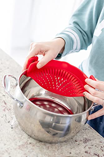 Arlig Clip On Pasta Strainer Silicone Universal Fit for all Pots and Bowls Snap On Drainer for Meat, Vegetables, Fruit Colander for Kitchen Easily Drain Food Space Saving - color: Charcoal