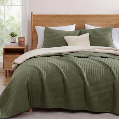 WRENSONGE Twin Quilt-2 Pieces Lightweight Bedspreads Olive Green Twin Quilt Bedding Set for All Seasons, Soft Summer Coverlet Suitable for Bed, Couch, Quilt Blanket - color: Olive Green, size: Twin
