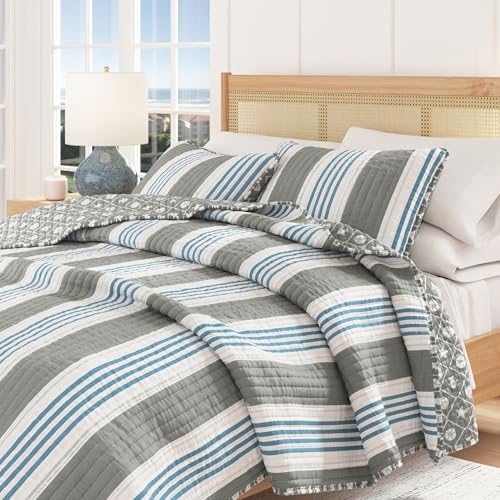Great Bay Home Coastal Quilt Set - 2-Piece Twin/Twin XL Size Stripe Bedding Set - Lightweight, All-Season, Reversible Bedspread (Coastal Stripe) - color: Coastal Stripe, size: Twin / Twin XL