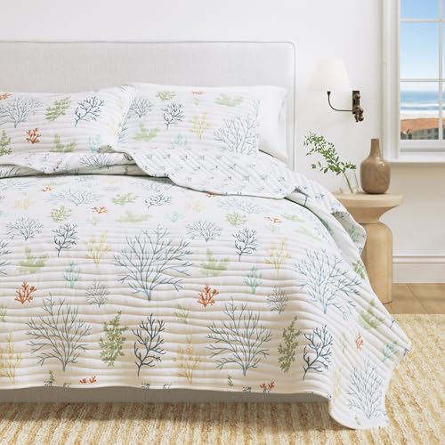 2-Piece Coral Coastal Reversible Twin Quilt Set with Sham. Beach Theme Bedding Coverlet, Soft, Microfiber - Maldives - color: Pastel Coral, size: Twin / Twin XL