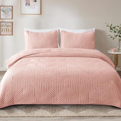 Exclusivo Mezcla Ultrasonic King Quilt Bedding Set, Lightweight Blush Pink Bedspreads Soft Modern Geometric Coverlet Set for All Seasons (1 Quilt and 2 Pillow Shams) - color: Blush Pink, size: King (96"x104")