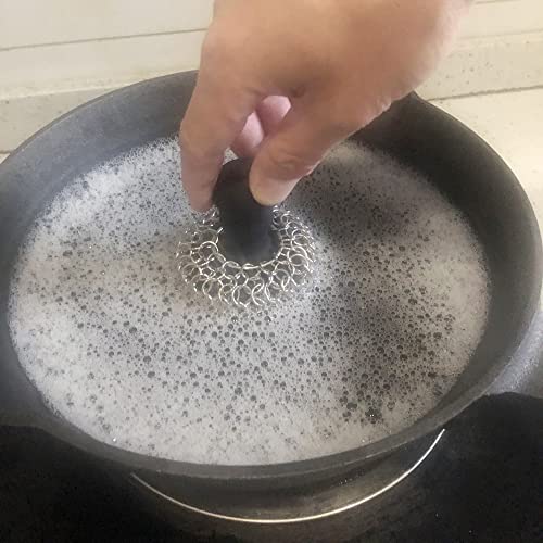 316 Upgraded Chainmail Scrubber with Silicone Handle Cast Iron Cleaner for Cast Iron Grill Pan Skillet Wok Bakeware Ergonomic to Hold Easy to Use Dishwasher Safe, Scrubber + Scraper + Towel (Black) - color: Black
