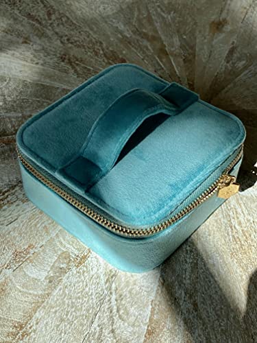 Hives and Honey Vida Velvet Jewelry Travel Case, Compact Organizer with Ring Rolls, Compartments & Pouch, Anti-Tarnish Felt Lining, Gold Zipper Hardware, Aqua