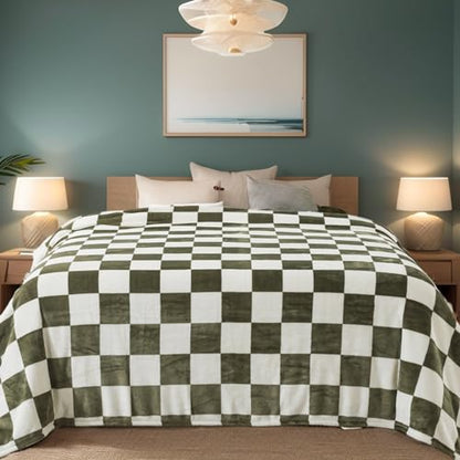 Richave Checkered Throw Blanket,Premium Lightweight Anti-Static 50x60 Inches Travel Size Sage Green Throw Blankets for Couch, Sofa, Chair, Bed, Camping, Picnic,Sage Green - color: Checkered Green, size: Travel (50-Inch-by-61-Inch)