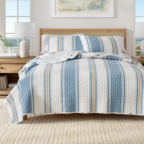 Great Bay Home Coastal Quilt Set - 3-Piece Full/Queen Size Nautical Bedding Set - Lightweight, All-Season, Reversible Bedspread (Flag Stripe/Ocean Stories) - color: Flag Stripe / Ocean Stories, size: Full / Queen
