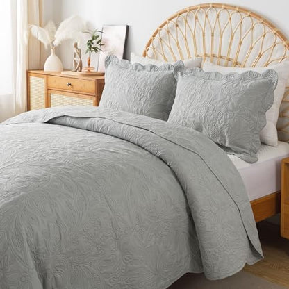HoneiLife Quilt Set Queen Size - 3 Piece Queen Quilt Bedding Set Microfiber Quilt Sets Lightweight Bedspreads Reversible Coverlets Retro Bed Cover Floral Bedding Set All Season Quilts-Light Grey - color: Grey, size: Queen/Full-90"x96"