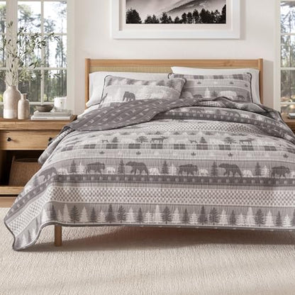 Great Bay Home Lodge Quilt Set - 3-Piece Full/Queen Size Rustic Bedding Set - Lightweight, All-Season, Reversible Bedspread (Rustic Landscape Grey) - color: Rustic Landscape Grey, size: Full / Queen