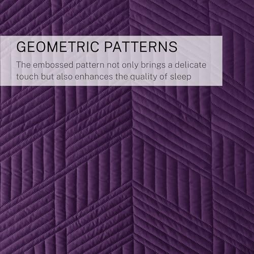 Exclusivo Mezcla Ultrasonic King Quilt Bedding Set, Lightweight Deep Purple Bedspreads Soft Modern Geometric Coverlet Set for All Seasons (1 Quilt and 2 Pillow Shams) - color: Deep Purple, size: King (96"x104")