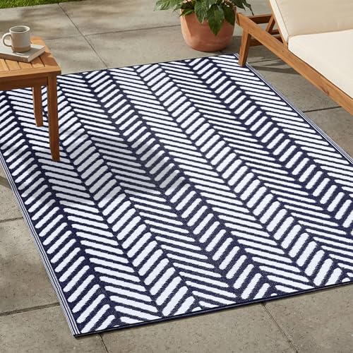 FH Home Outdoor Rug - Waterproof, Fade Resistant, Reversible - Premium Recycled Plastic - Herringbone - Patio, Porch, Deck, Balcony - Fresno - Navy Crease Free - 5 x 8 ft - color: Fresno - Navy, size: 5' x 8' (Rectangular)